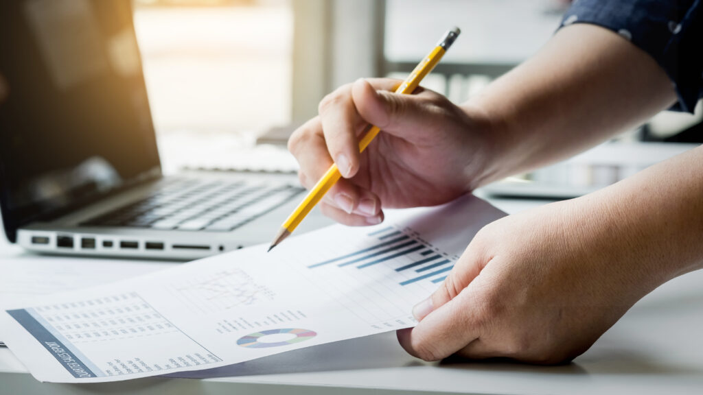 De ce polițele RCA online nu necesită facturi conform Codului Fiscal? Citeste avantajele și procesul de achiziție cu un broker de asigurări.
